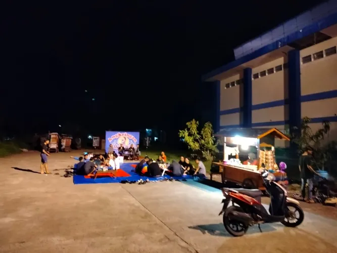 Area Terbuka Area Parkir Stadion Rondong Demang